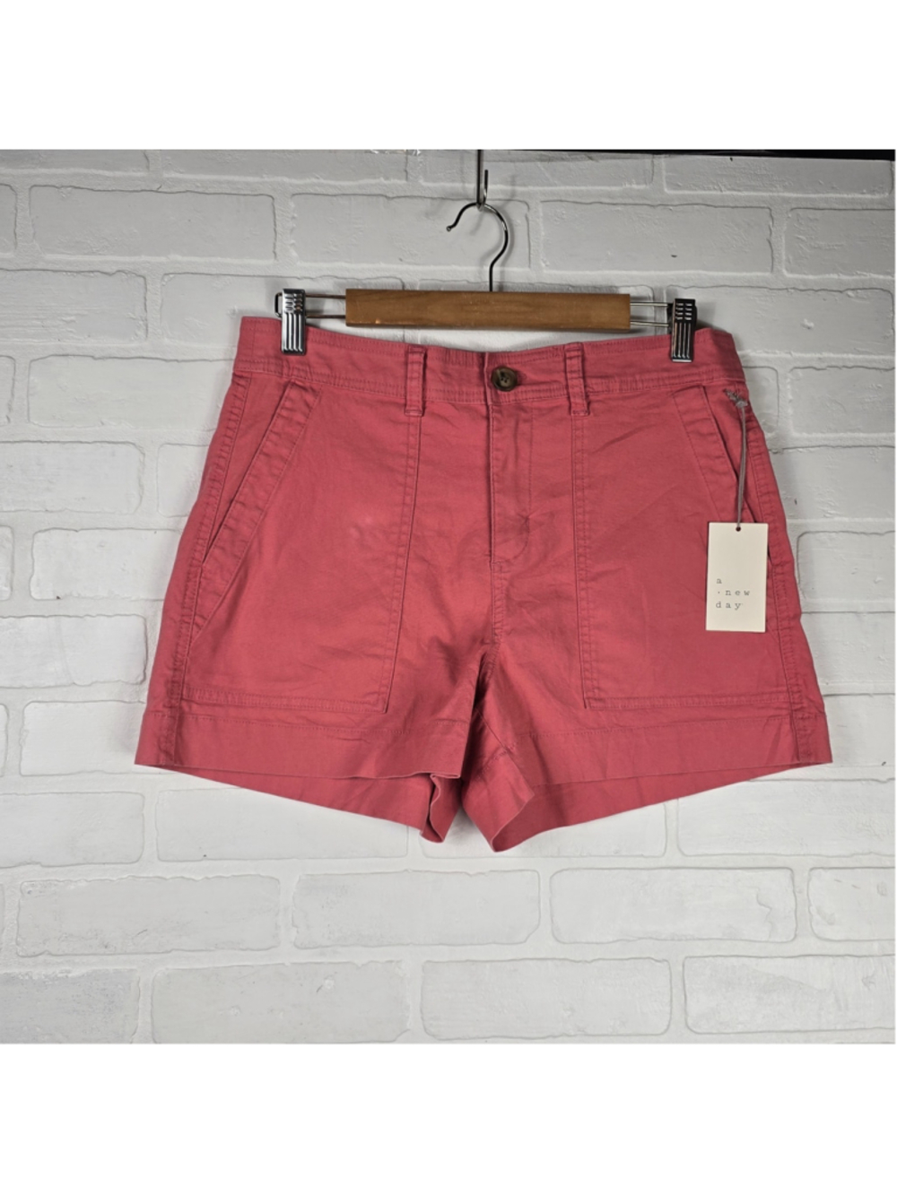 Women's A New Day Cargo Shorts Size 8 Pink